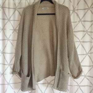 Quarter Sleeve Knit Sweater